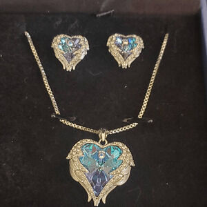 CDE Angel‎ Wing Love Heart Necklace & Earrings NWT
